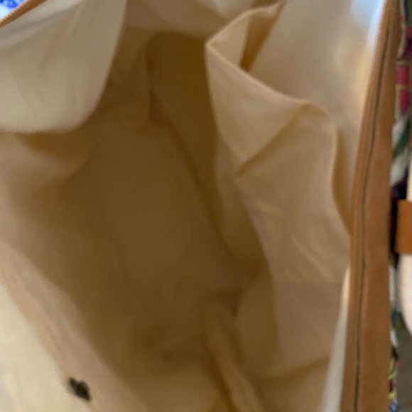 NWT!🎉FUN & FABULOUS bag🎉use it for travel, to the gym,for anything at all!! - Picture 12 of 15